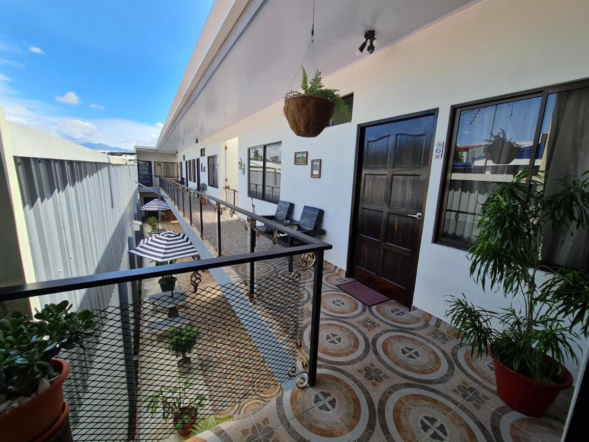Apartamentos Ave Del Paraiso ألاخويلا المظهر الخارجي الصورة