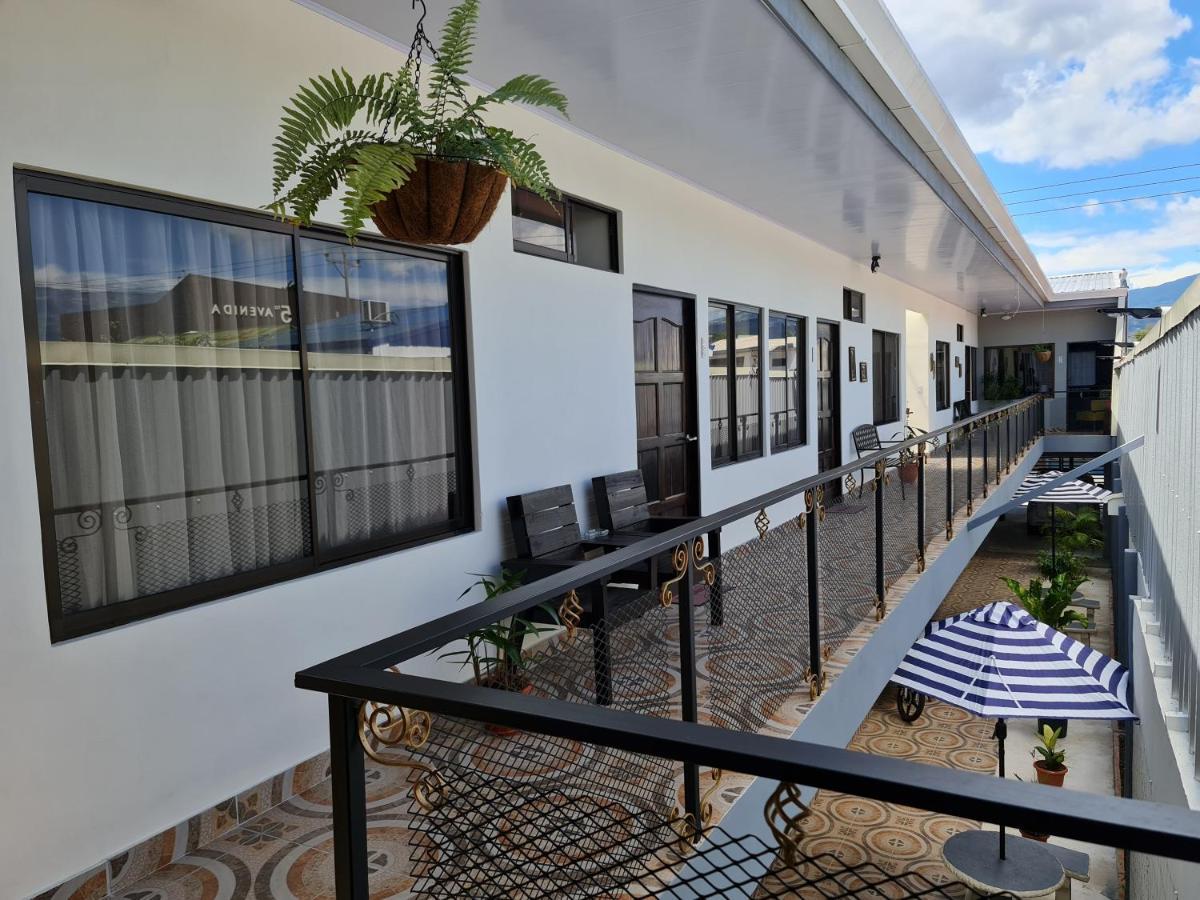 Apartamentos Ave Del Paraiso ألاخويلا المظهر الخارجي الصورة